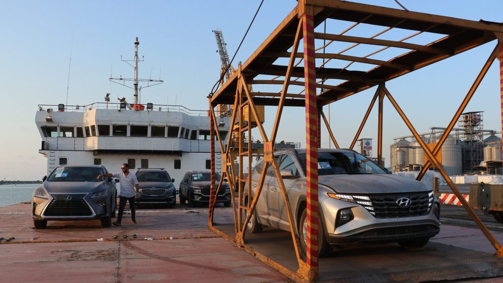 تامین ارز واردات خودرو