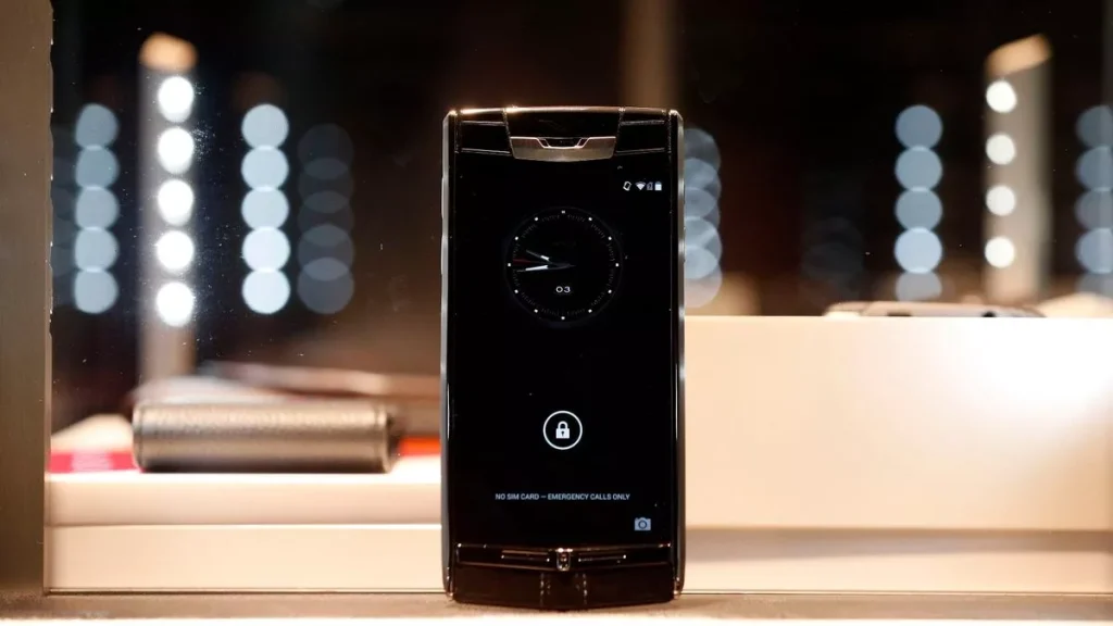 واردات موبایل لوکس بالای ۶۰۰ دلار