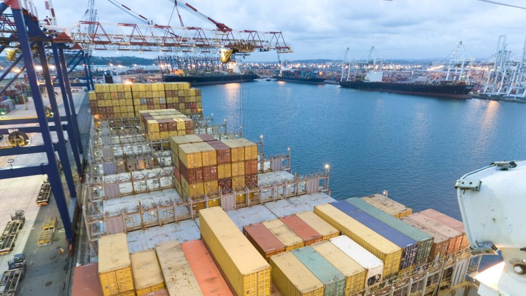 واردات موبایل به ایران از چین و امارات