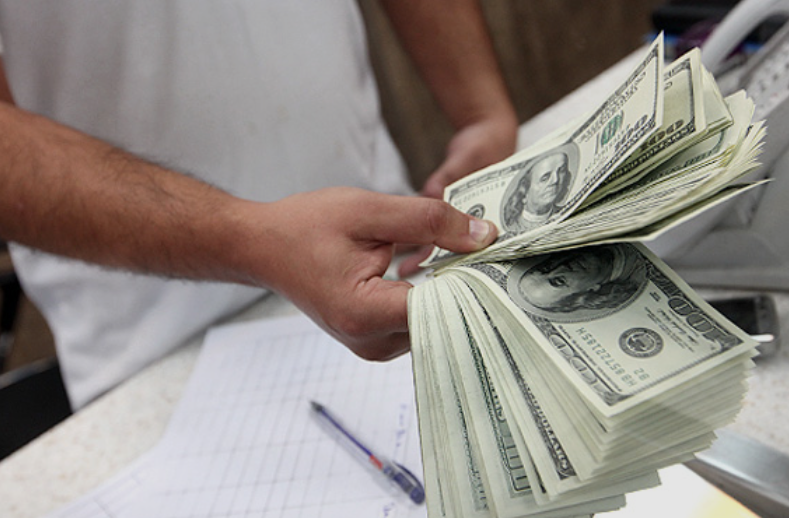 رفع تعهد ارزی صادرات تجهیزات در ۱۴۰۴