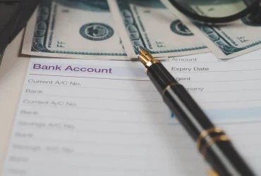 افتتاح حساب بانکی بین‌المللی برای بازرگانان ایرانی