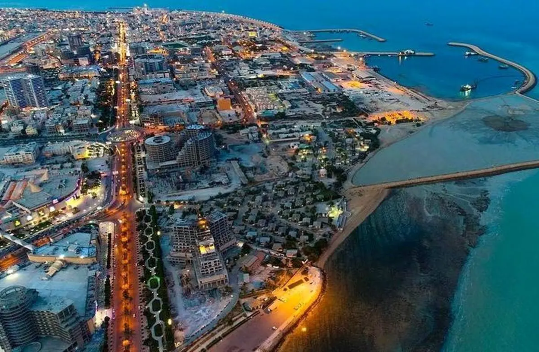 ترخیص کالا از اسکله بهمن قشم در ۱۴۰۵